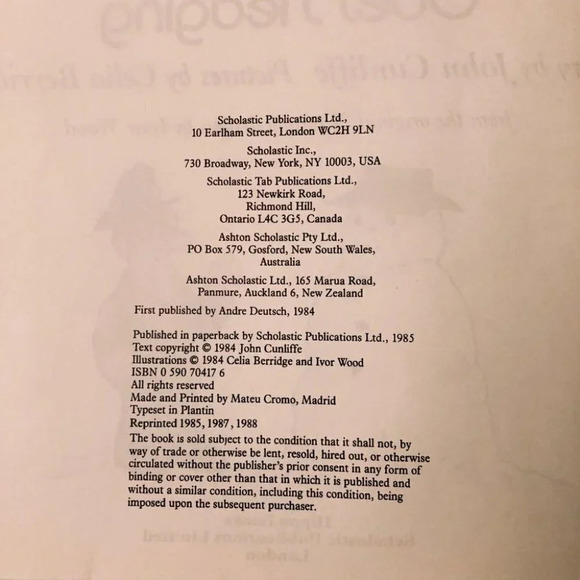 1980s Postman Pat BooksTakes a Message and Goes Sledging - Picture 6 of 16